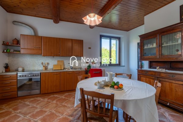 casa indipendente in vendita a Cadelbosco di Sopra