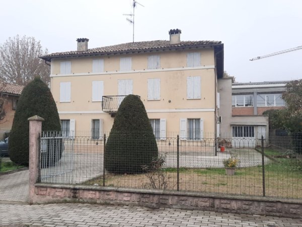 casa indipendente in vendita a Campagnola Emilia