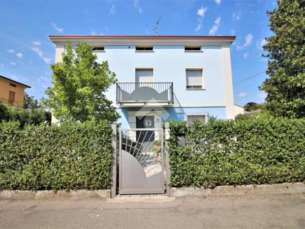 casa indipendente in vendita a Campagnola Emilia