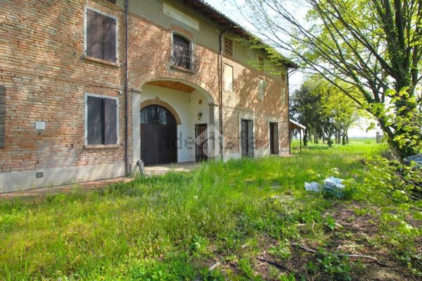 pentavano in vendita a Campagnola Emilia