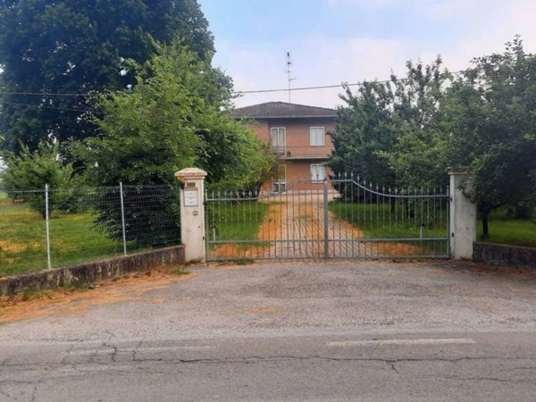 casa indipendente in vendita a Campagnola Emilia