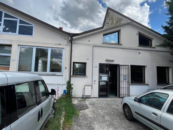 locale commerciale in vendita a Campagnola Emilia
