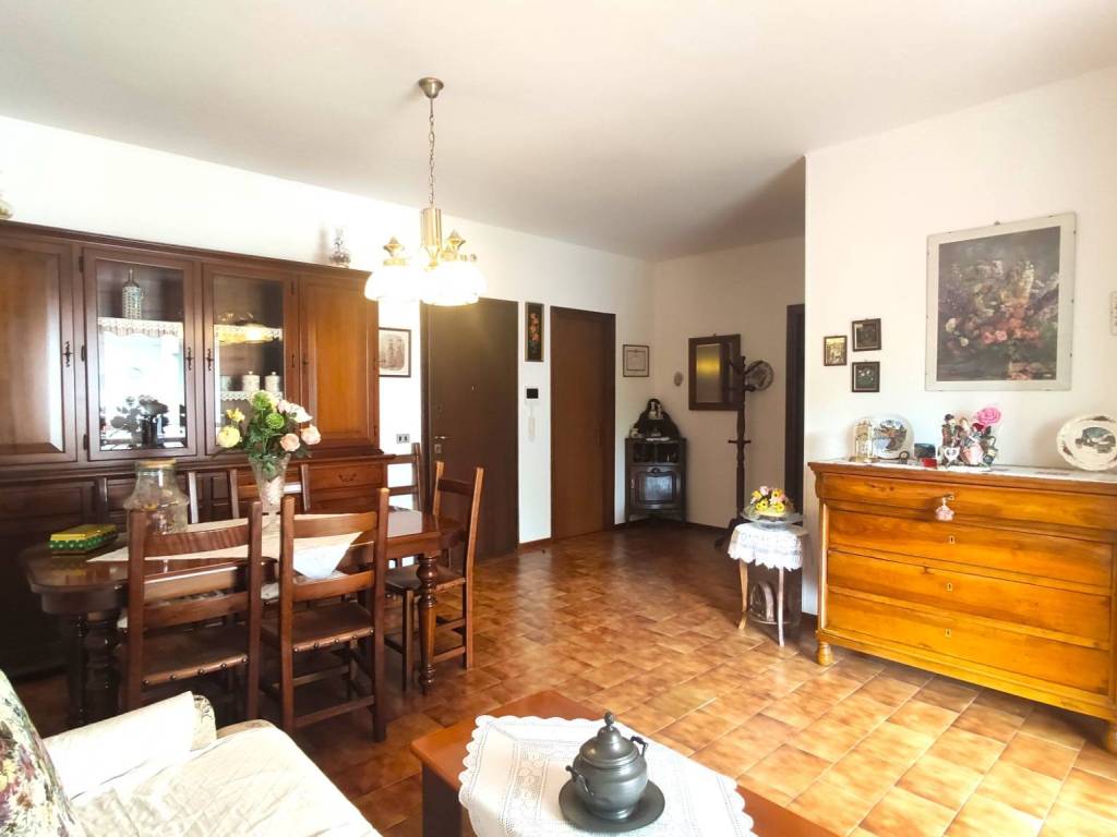 appartamento in vendita a Campagnola Emilia