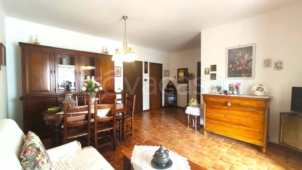 appartamento in vendita a Campagnola Emilia