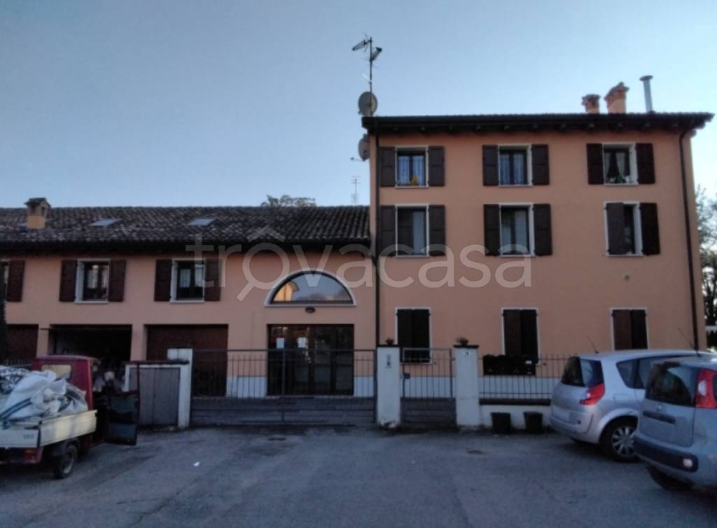 appartamento in vendita a Campagnola Emilia
