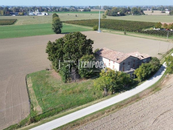 casa indipendente in vendita a Campagnola Emilia