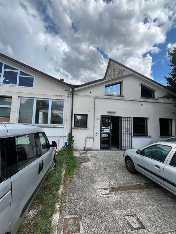 locale commerciale in vendita a Campagnola Emilia