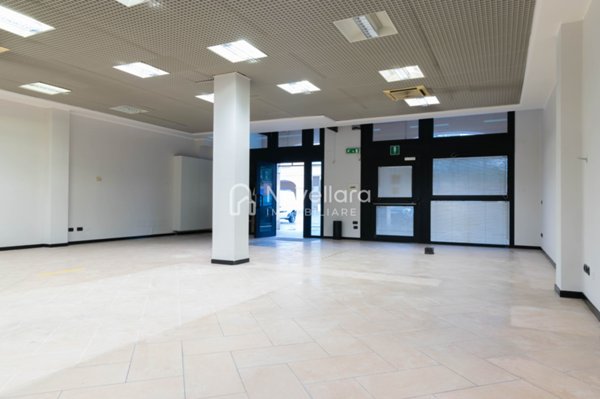 negozio in vendita a Campagnola Emilia