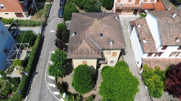 casa indipendente in vendita a Campagnola Emilia