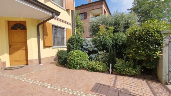 casa indipendente in vendita a Campagnola Emilia