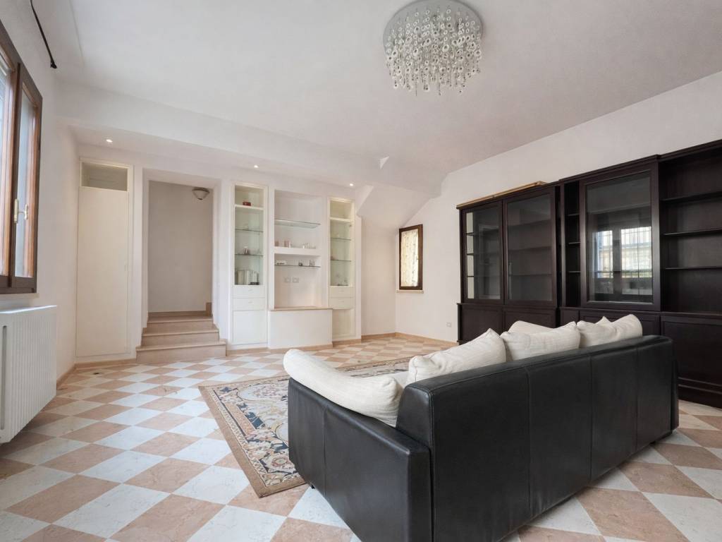 casa indipendente in vendita a Campagnola Emilia