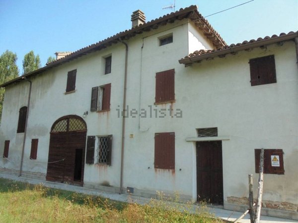 casale in vendita a Campagnola Emilia