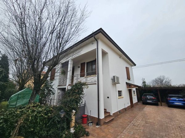 casa indipendente in vendita a Campagnola Emilia