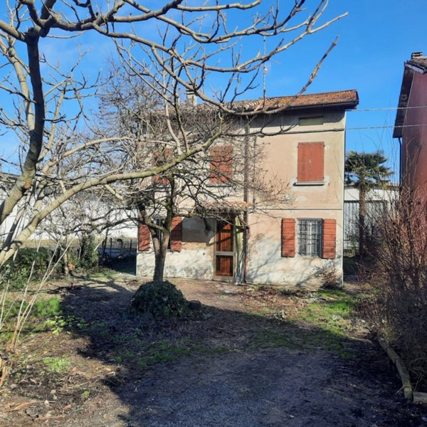 casa indipendente in vendita a Campagnola Emilia