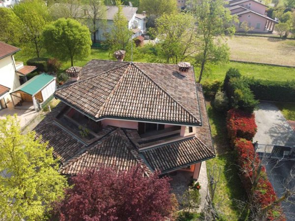casa indipendente in vendita a Campagnola Emilia