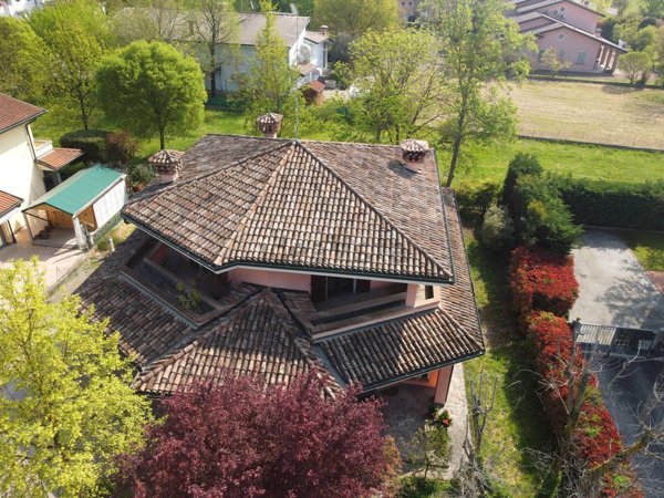 casa indipendente in vendita a Campagnola Emilia