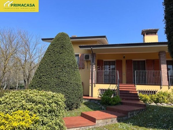 casa indipendente in vendita a Campagnola Emilia
