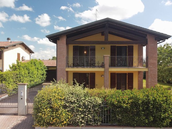 casa indipendente in vendita a Campagnola Emilia in zona Cognento
