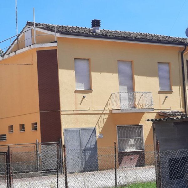 casa indipendente in vendita a Campagnola Emilia