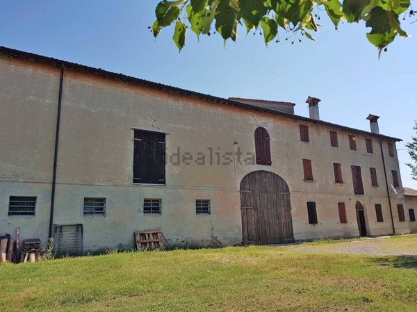 appartamento in vendita a Campagnola Emilia in zona Cognento