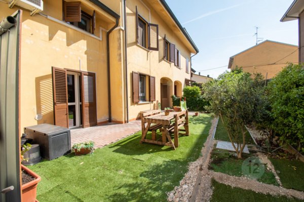 casa indipendente in vendita a Campagnola Emilia