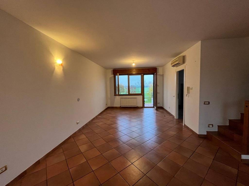 casa indipendente in vendita a Campegine