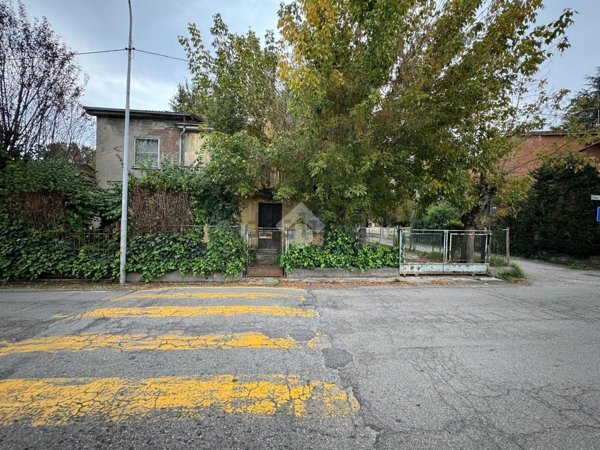 casa indipendente in vendita a Campegine in zona Caprara