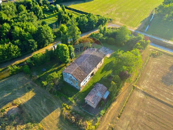 casa indipendente in vendita a Campegine
