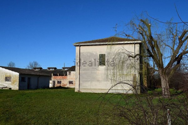 casa indipendente in vendita a Campegine