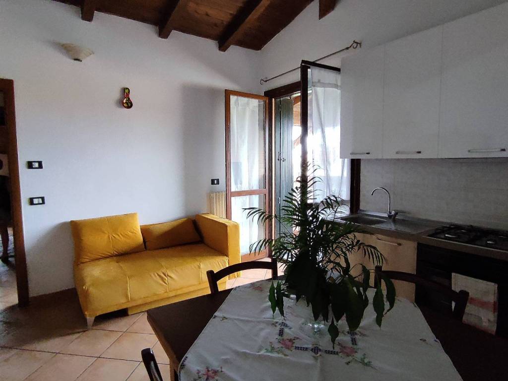 appartamento in vendita a Campegine in zona Caprara