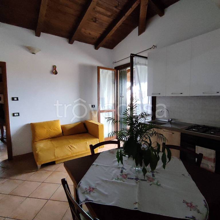 appartamento in vendita a Campegine in zona Caprara