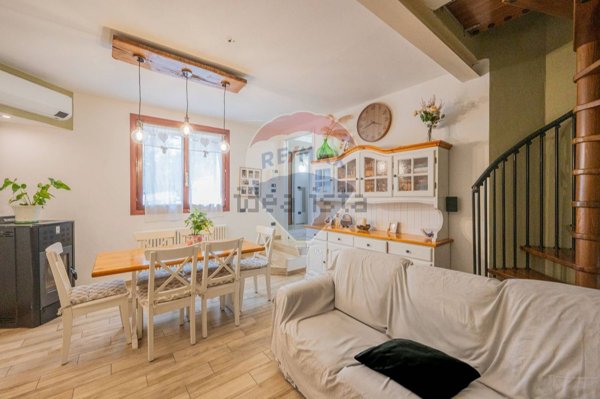 casa indipendente in vendita a Campegine