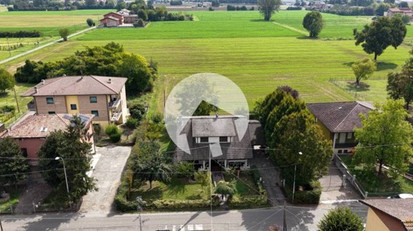 casa indipendente in vendita a Campegine in zona Caprara