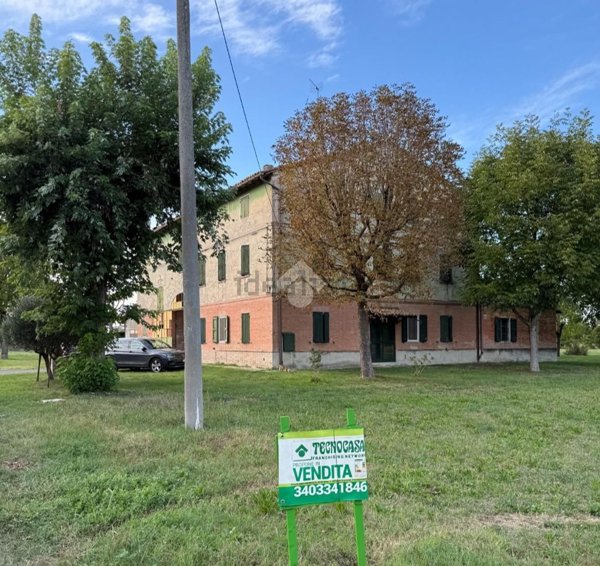 casa indipendente in vendita a Campegine