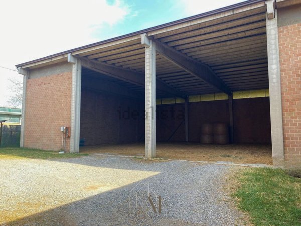 azienda agricola in vendita a Campegine