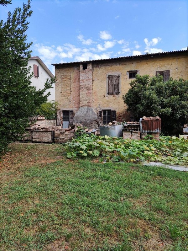 casa indipendente in vendita a Campegine in zona Caprara