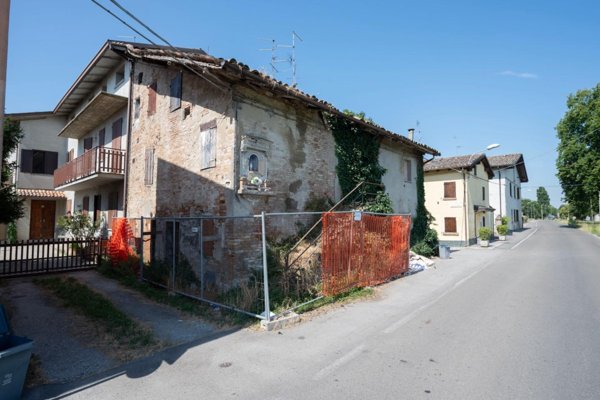 casa semindipendente in vendita a Campegine