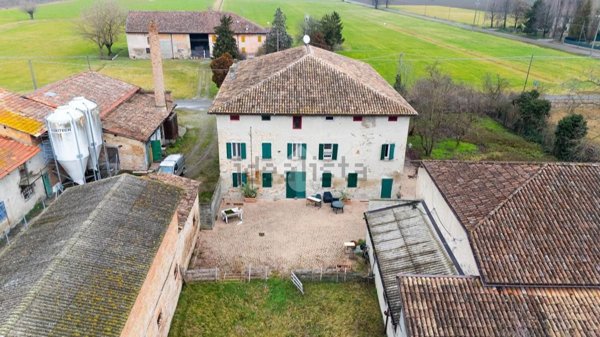 casale in vendita a Campegine