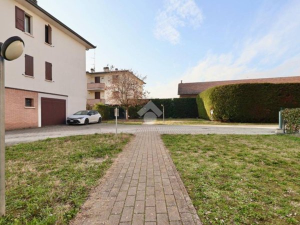 appartamento in vendita a Campegine in zona Case Cocconi