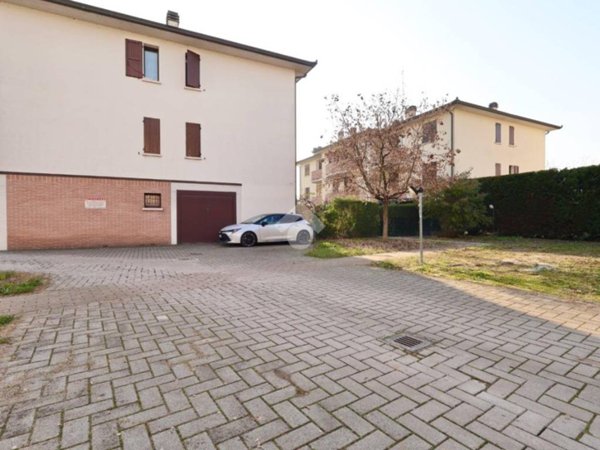 appartamento in vendita a Campegine in zona Case Cocconi