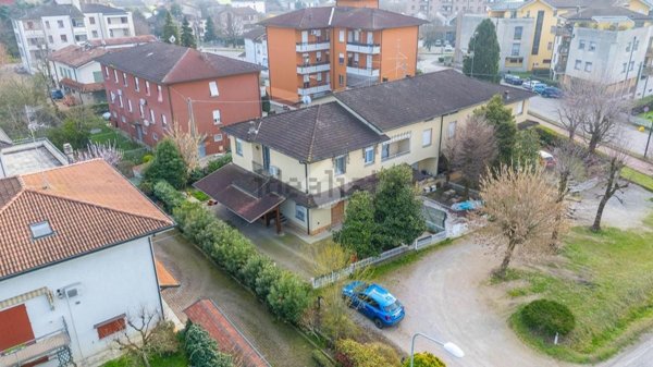 casa indipendente in vendita a Campegine in zona Caprara