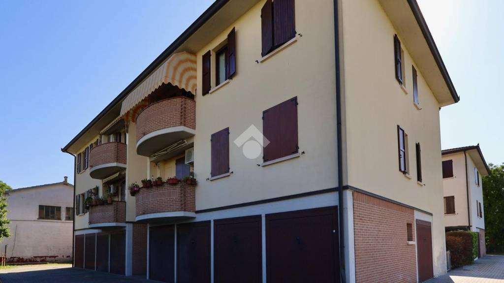 appartamento in vendita a Campegine in zona Case Cocconi