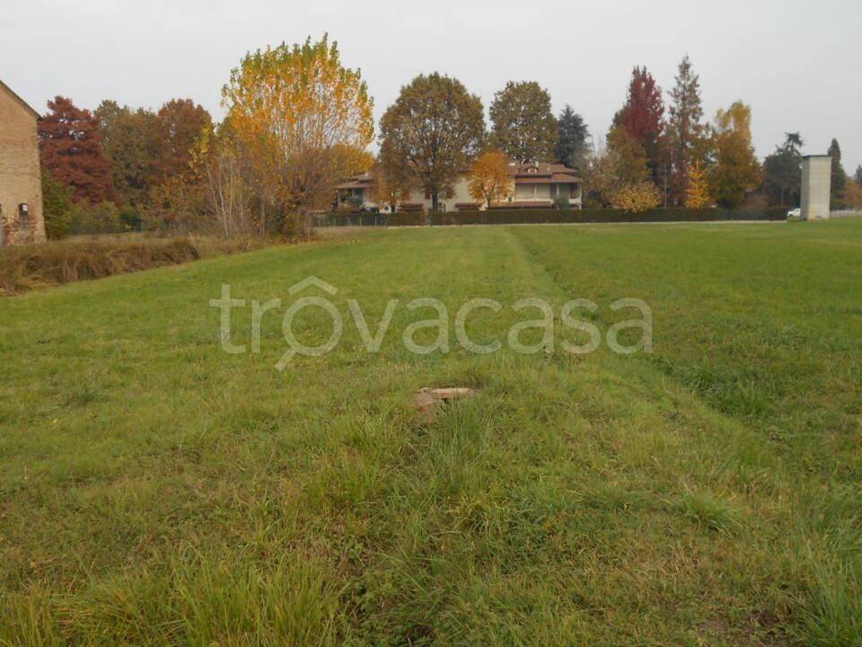 terreno edificabile in vendita a Campegine in zona Caprara