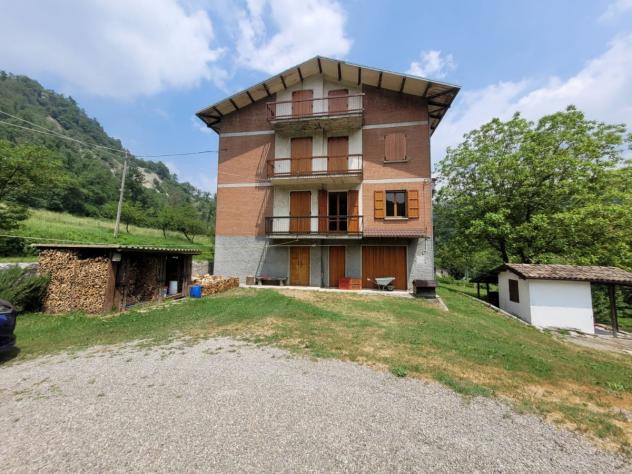 casa indipendente in vendita a Carpineti