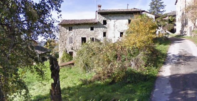 appartamento in vendita a Carpineti in zona Saccaggio