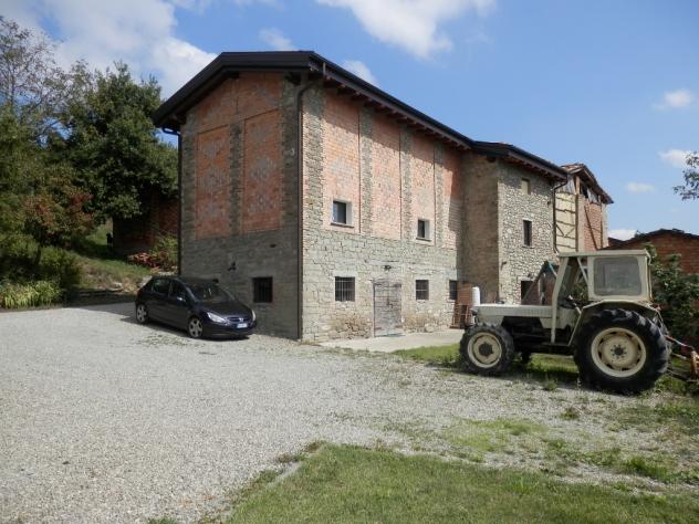 casa indipendente in vendita a Carpineti