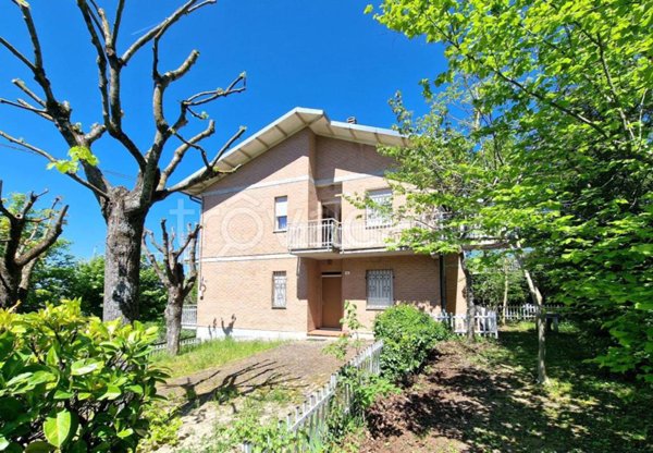 appartamento in vendita a Carpineti in zona Marola