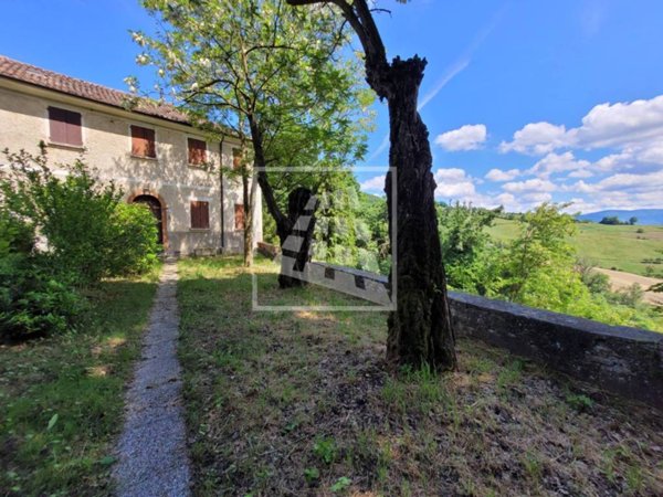 appartamento in vendita a Carpineti