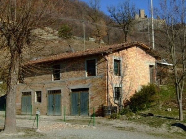 appartamento in vendita a Carpineti in zona Colombaia Secchia