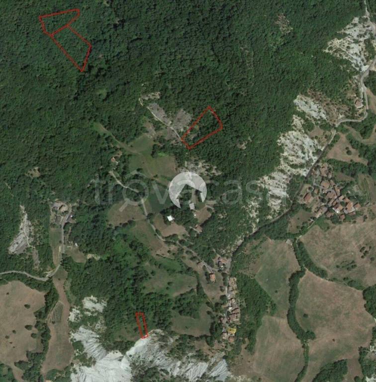 casa indipendente in vendita a Carpineti in zona Costa di Iatica